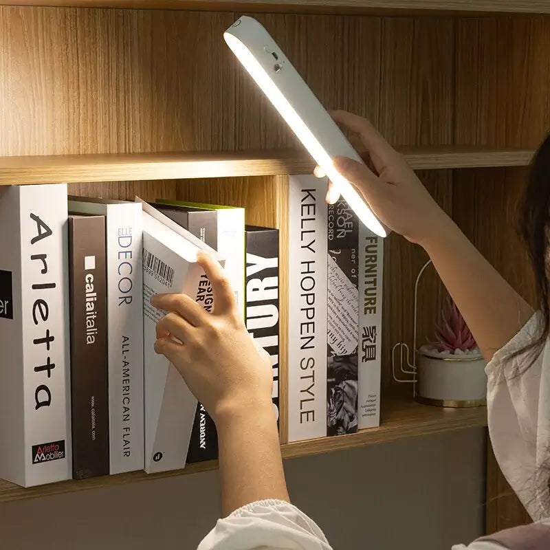 Magnetic Dimmable Desk Lamp - Lighting, flexible and stylish.